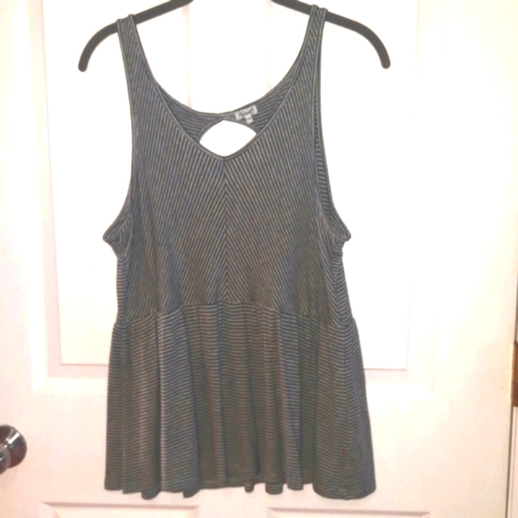 (S/M) Kismet Black/Grey Striped Peplum Top ptp 15"×L25" - Picture 7 of 12